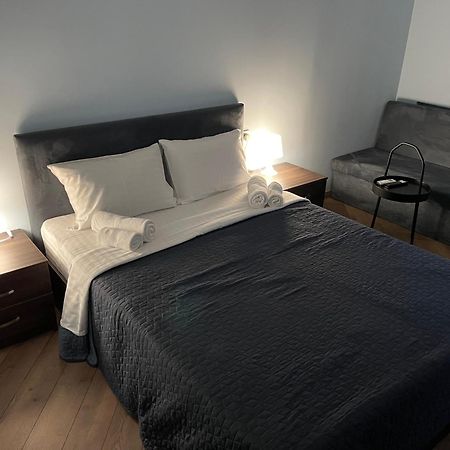Yerevan Downtown Luxe Apartment Exterior foto